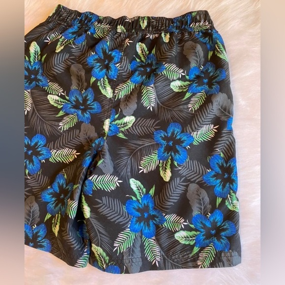Revolution Swim Trunks Boys Size XL Swimsuit Black Blue Tropical Floral Print - Picture 7 of 7